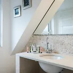 ベッド・アンド・ブレックファスト Boardinghouse Robbe